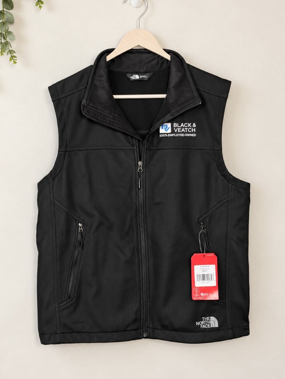 NEW The North Face Men's Ridgewall Full Zip Soft Shell Vest Black Logo M Medium